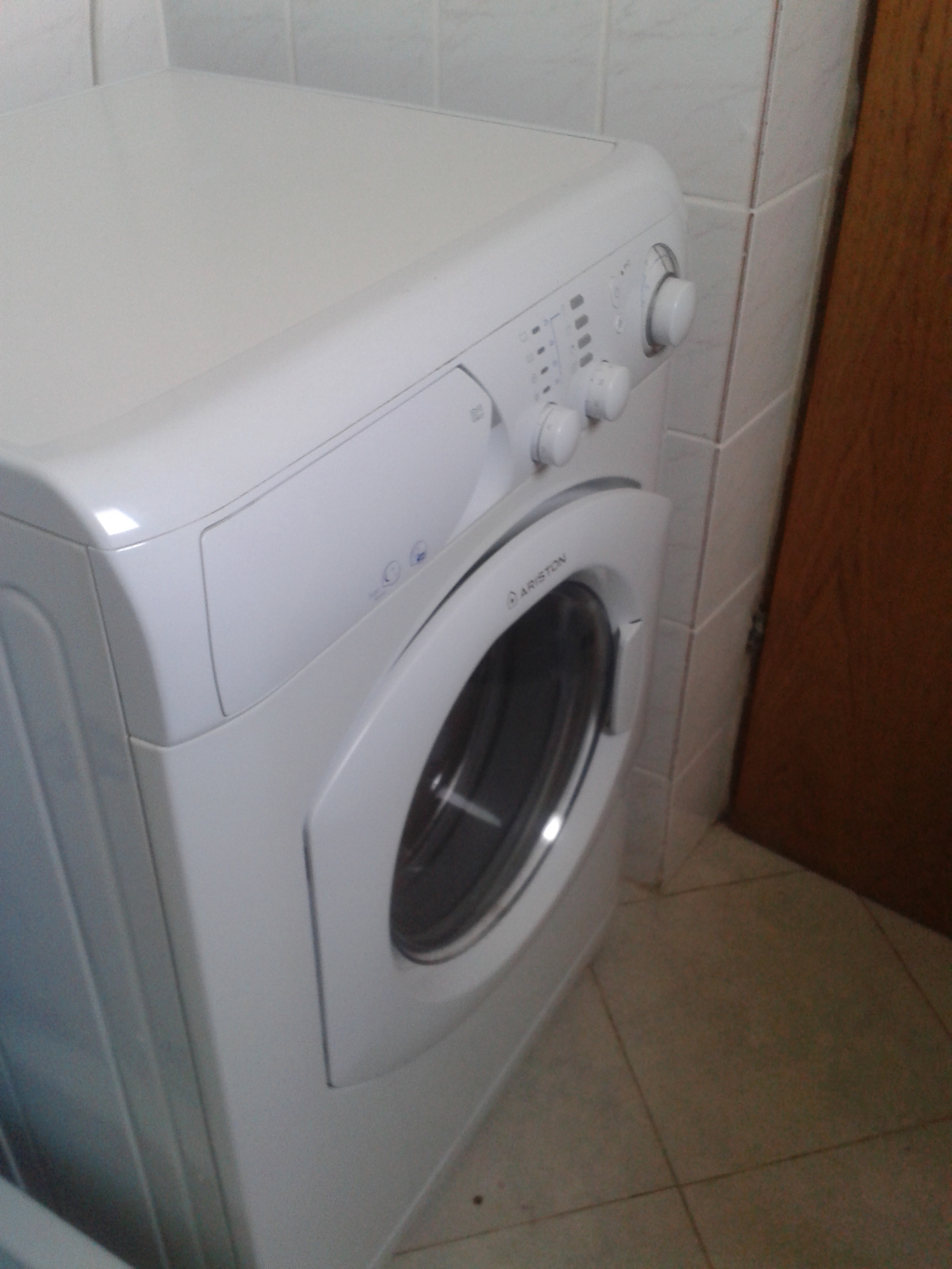 Waschmaschine im Bad oberes Apartment